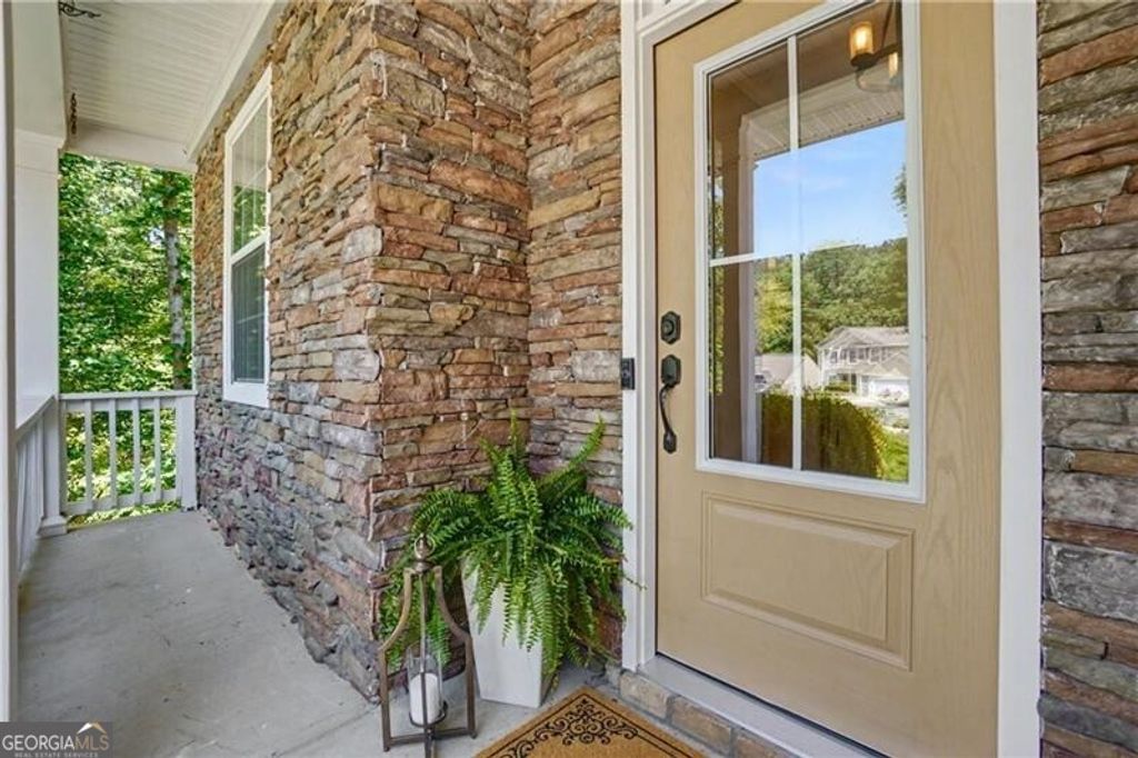 Photo of 304 Stone Valley Crossing, Canton, GA 30114 (MLS # 10758854)