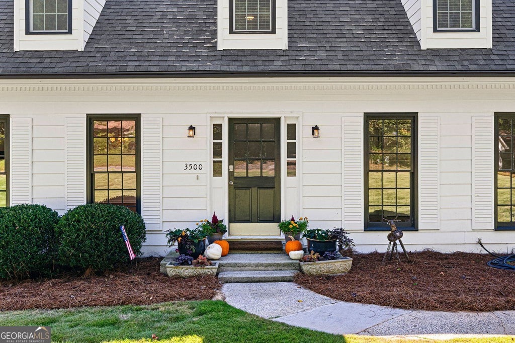 Photo of 3500 Pebble Hill Drive, Marietta, GA 30062 (MLS # 10874445)