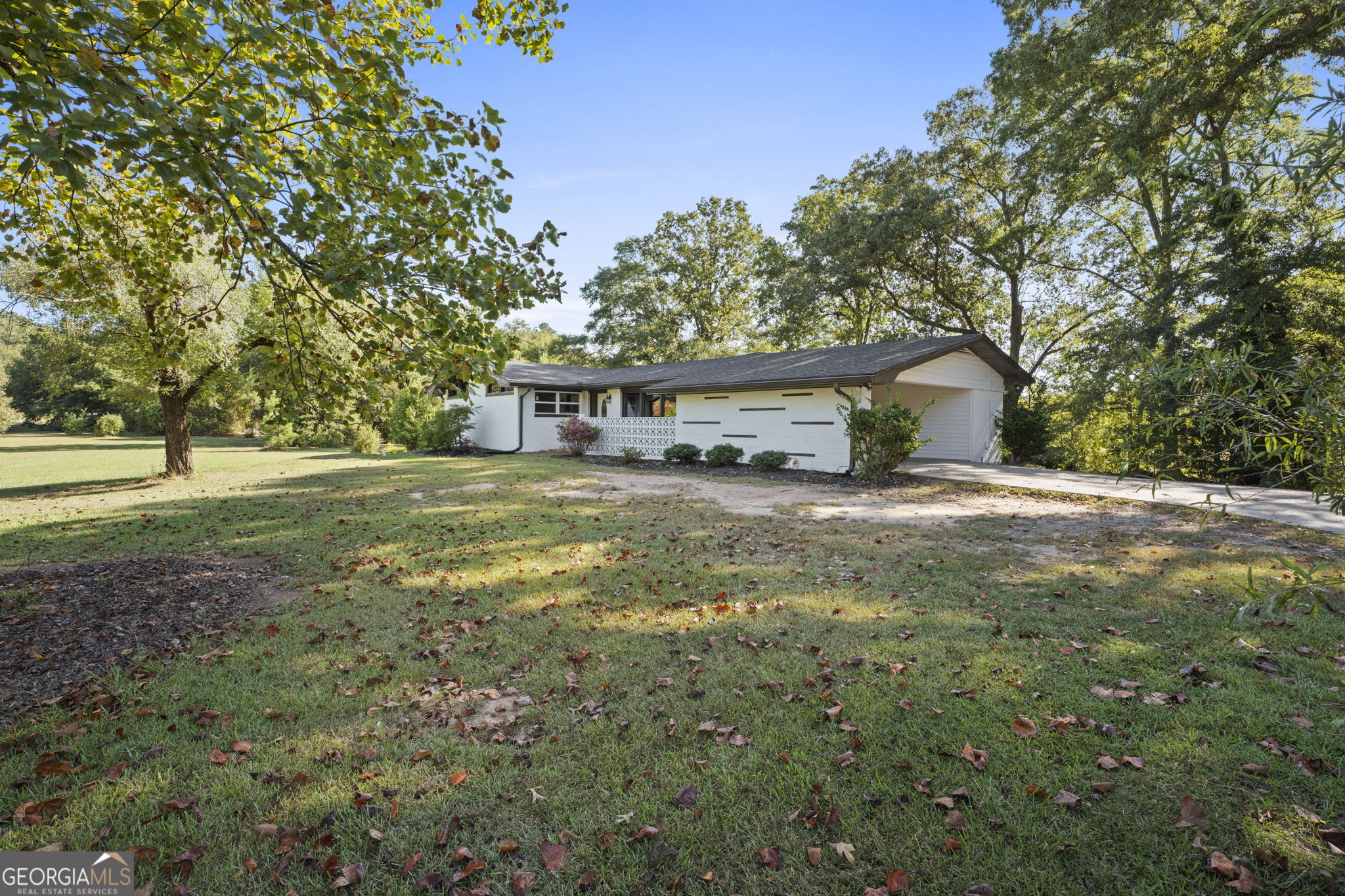 1027 Goza RD