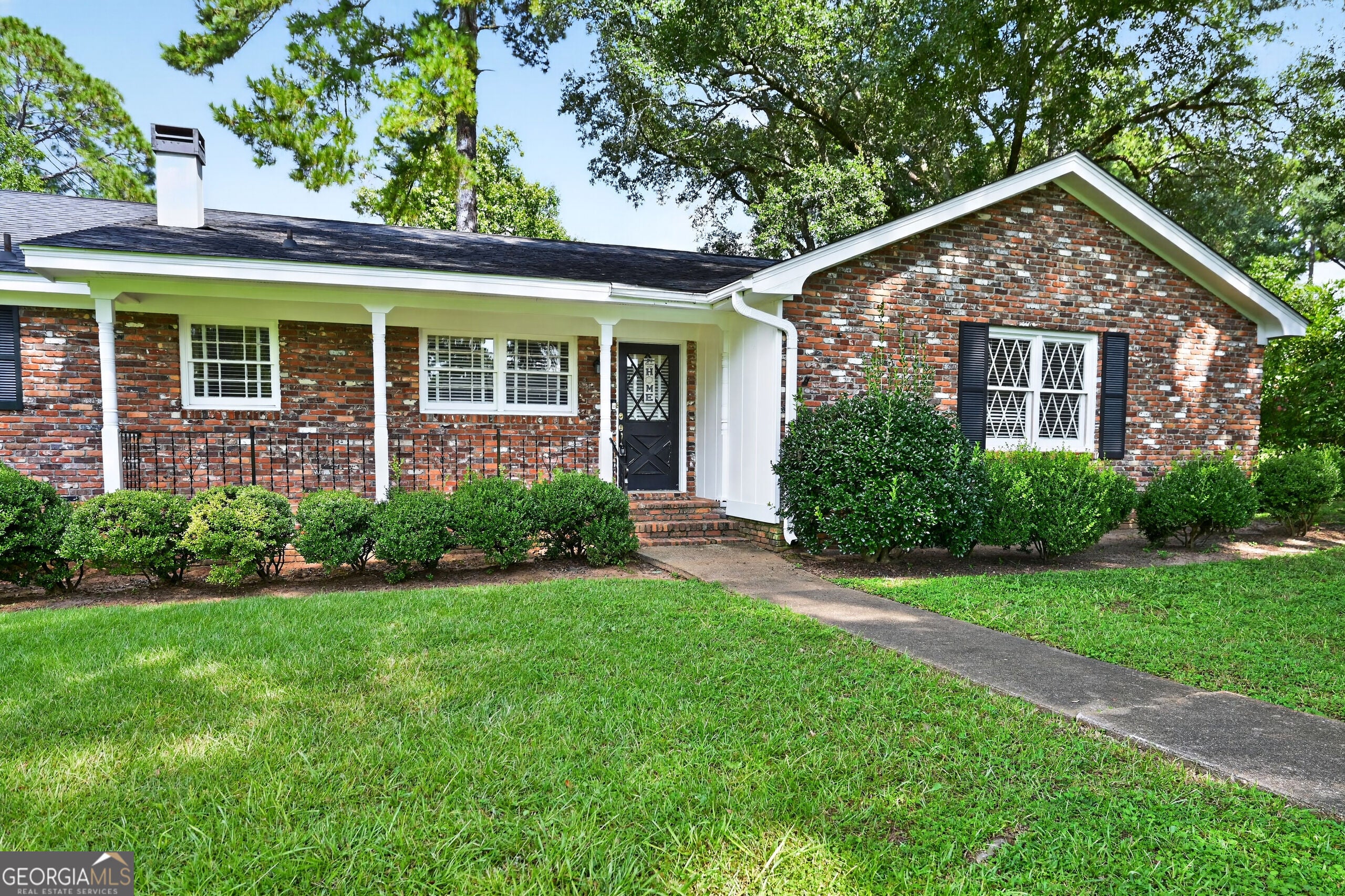 1629 Lowell LN