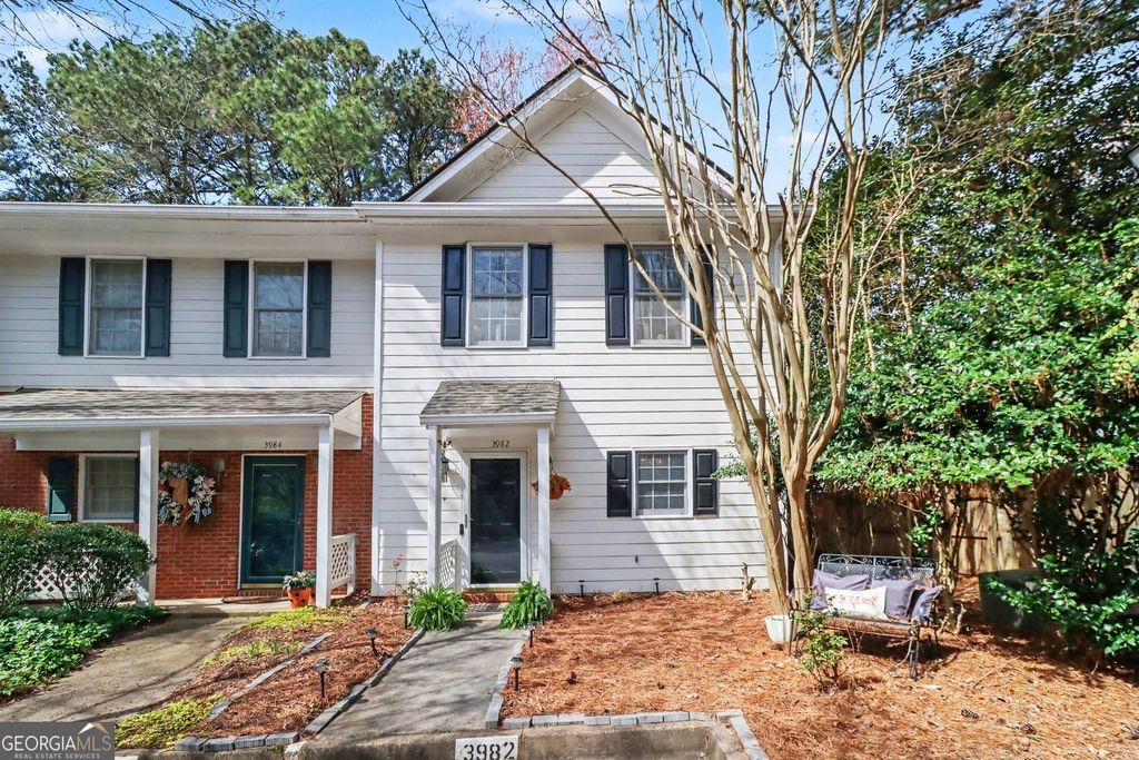 Photo of 3982 Camden Way, Alpharetta, GA 30005 (MLS # 10711923)