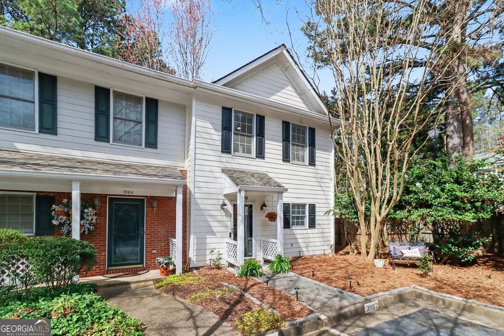 Photo of 3982 Camden Way, Alpharetta, GA 30005 (MLS # 10711923)