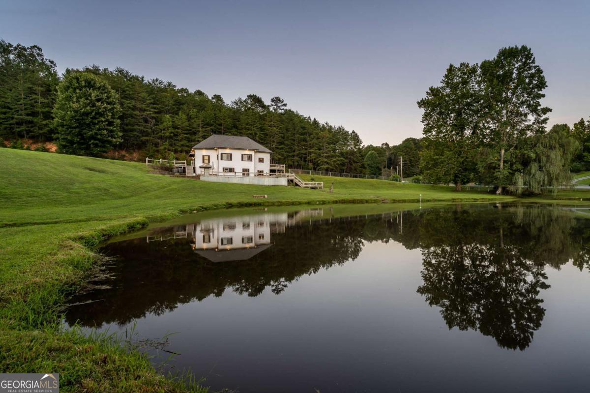 2637 River RD
