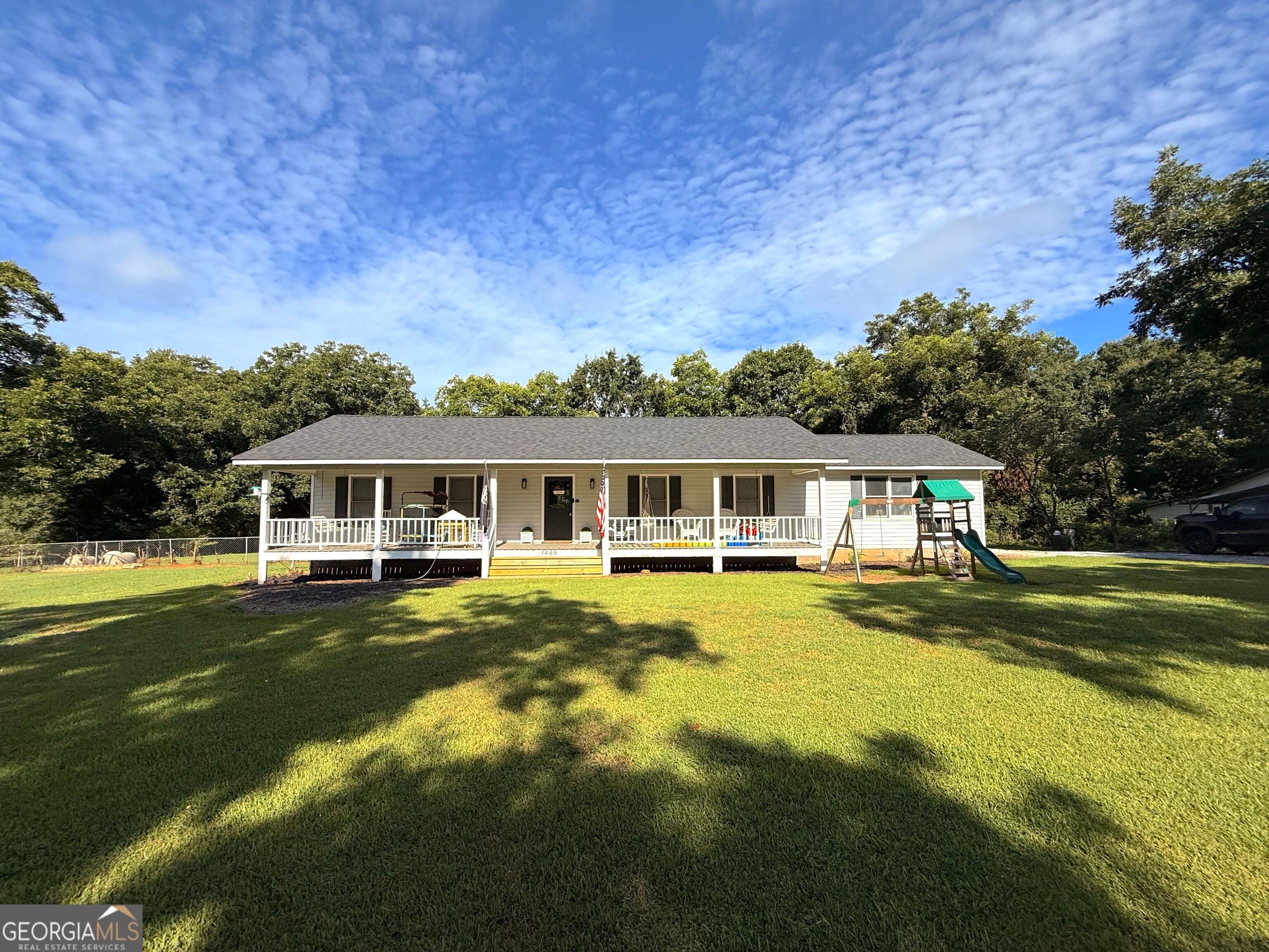 1469 Main ST