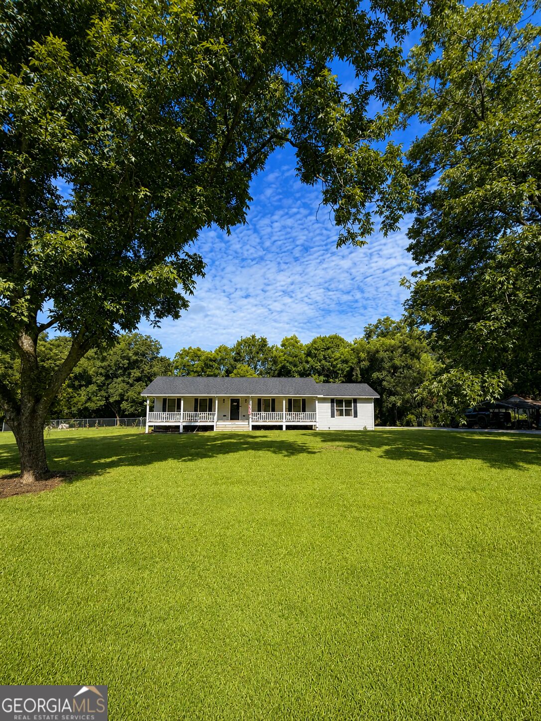 1469 Main ST