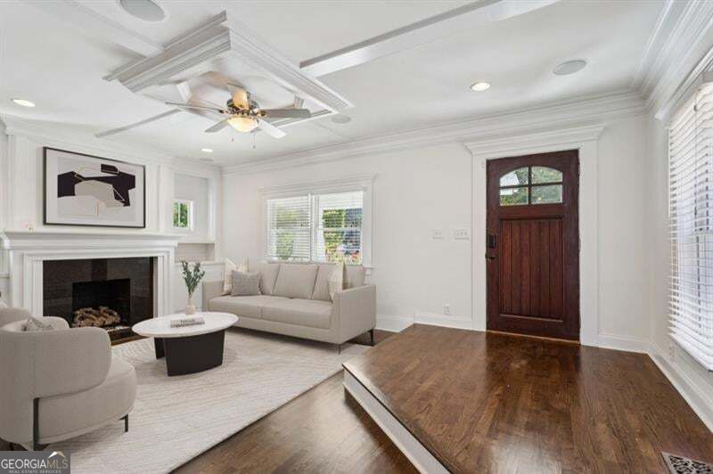 546 Highland AVE