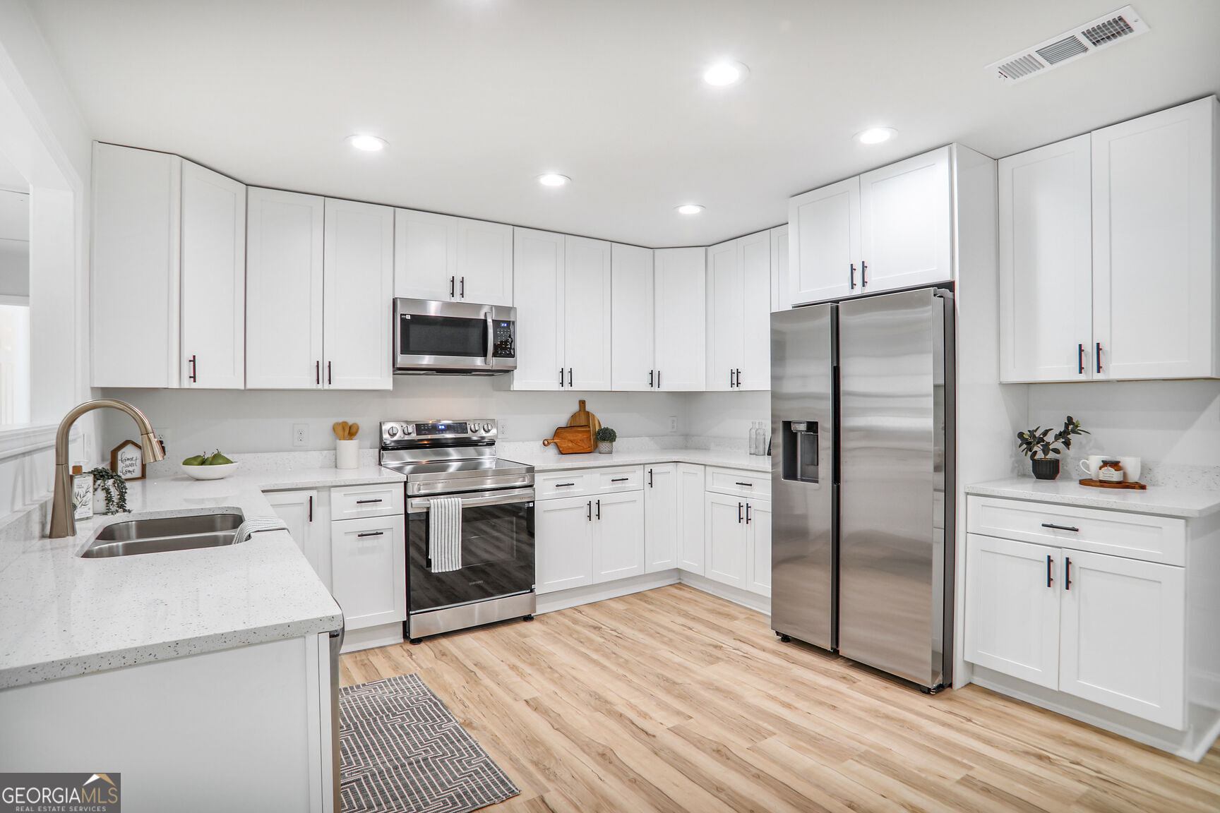 911 Oakland DR SW