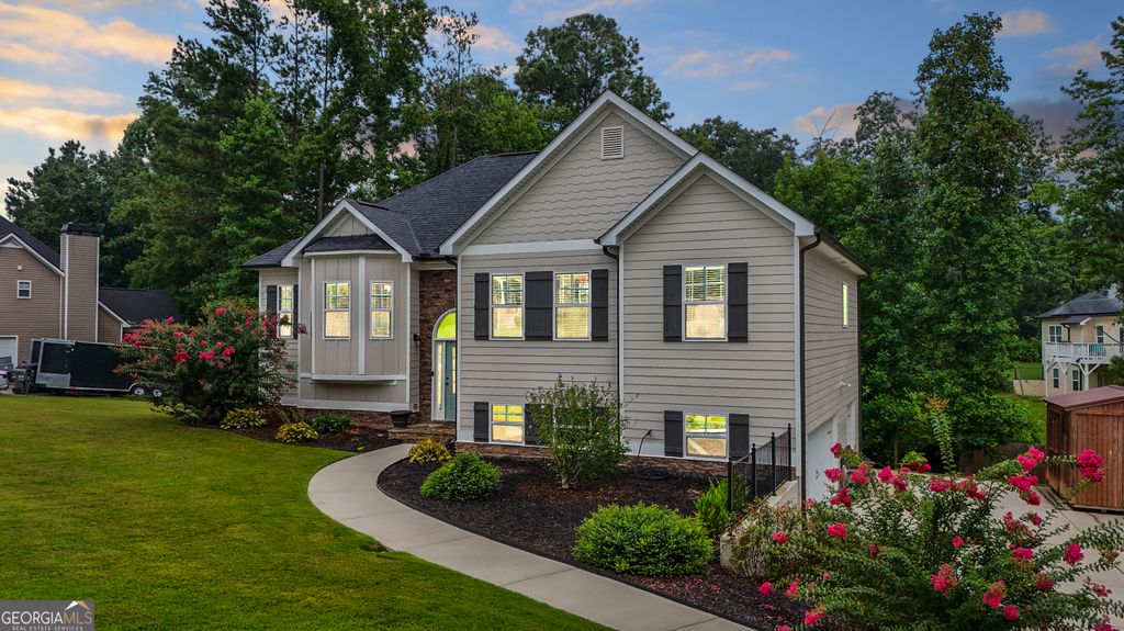 Photo of 97 Denny Circle, Dallas, GA 30157 (MLS # 10702906)