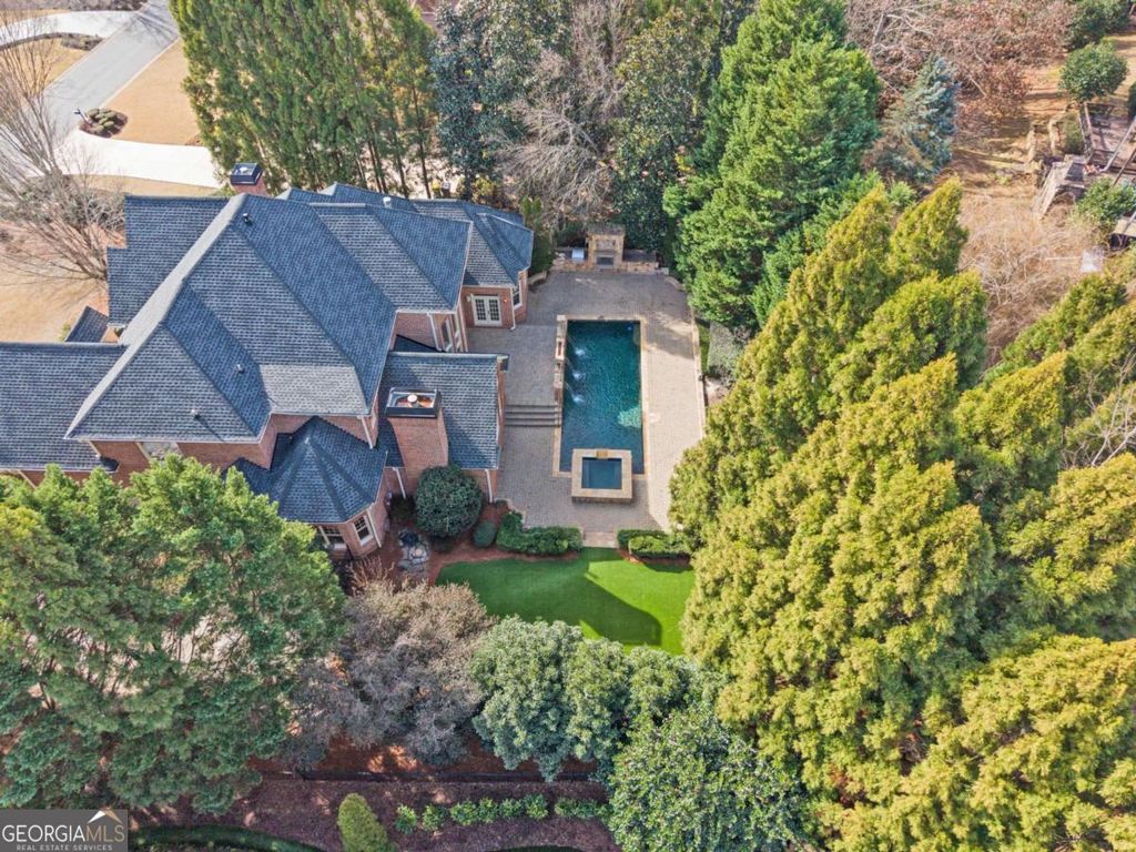 Photo of 1017 Cherbury Lane, Alpharetta, GA 30022 (MLS # 10671257)