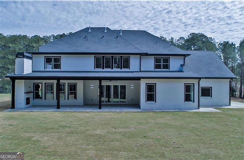 3275 Smithtown RD