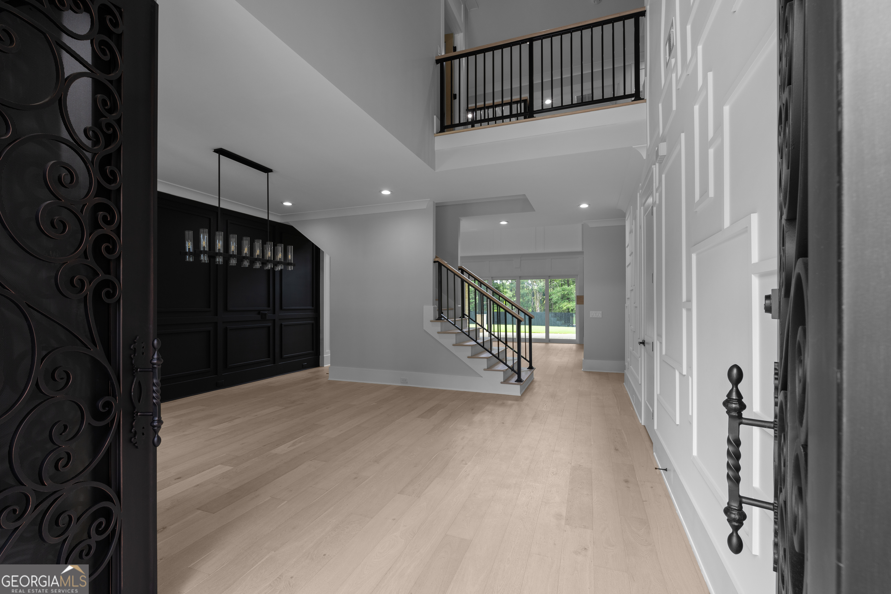 3275 Smithtown RD