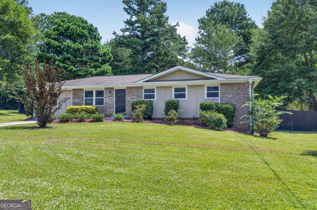 Photo of 2397 Sherwood Place SW, Marietta, GA 30008 (MLS # 10814838)
