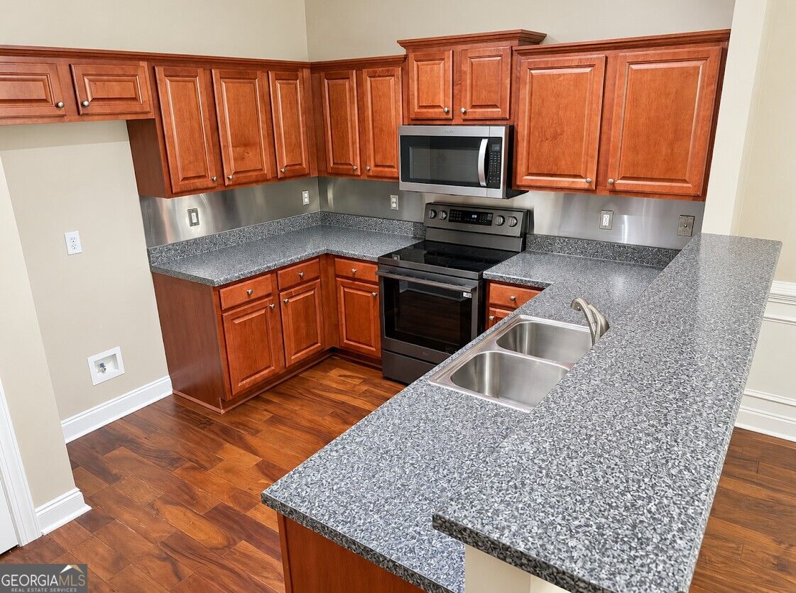 5151 Apple Grove RD
