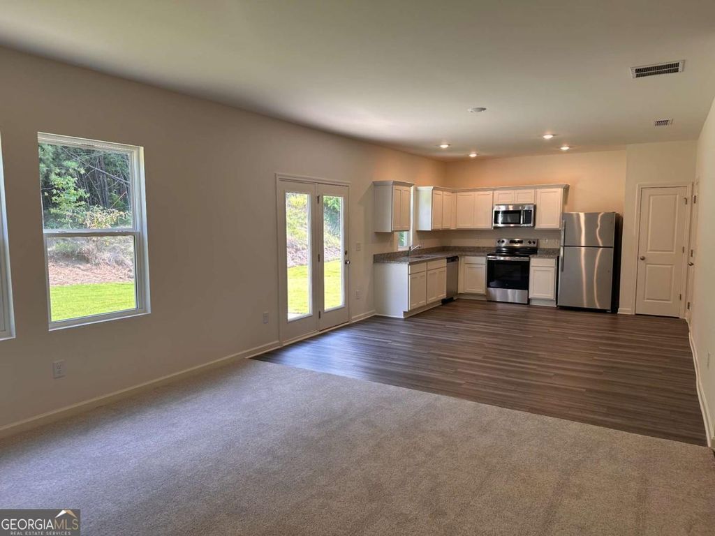 Photo of 217 Bandimere Pkwy, Dallas, GA 30157 (MLS # 10669714)