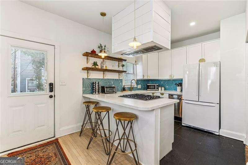 196 Reinhardt ST SE A