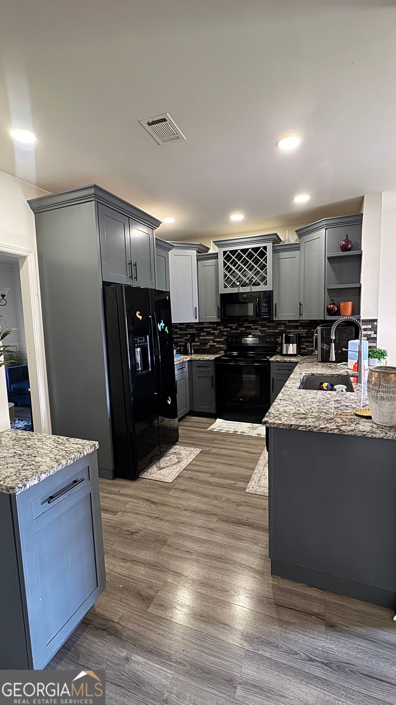 70 Kevin CT