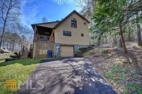 A home in Mineral Bluff