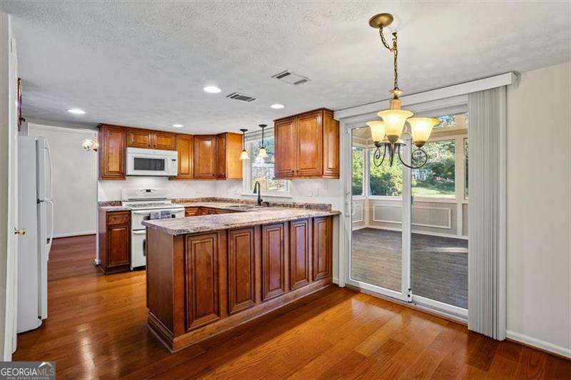 Country Place East - Residential