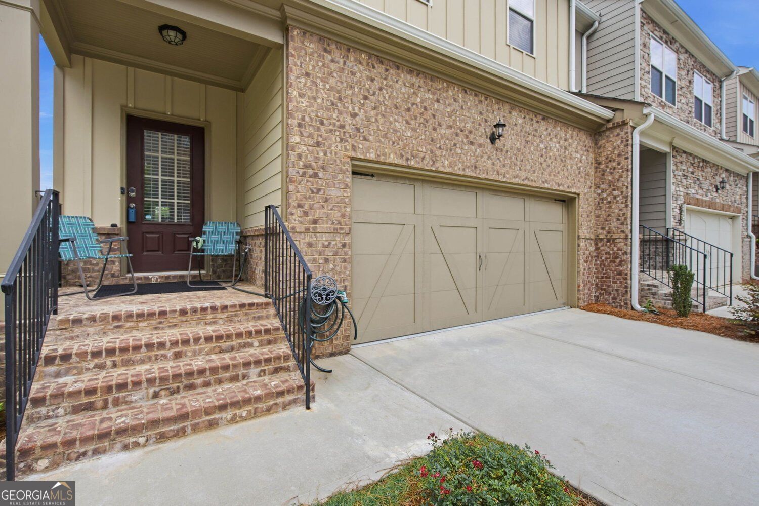 2095 Manor Pointe DR