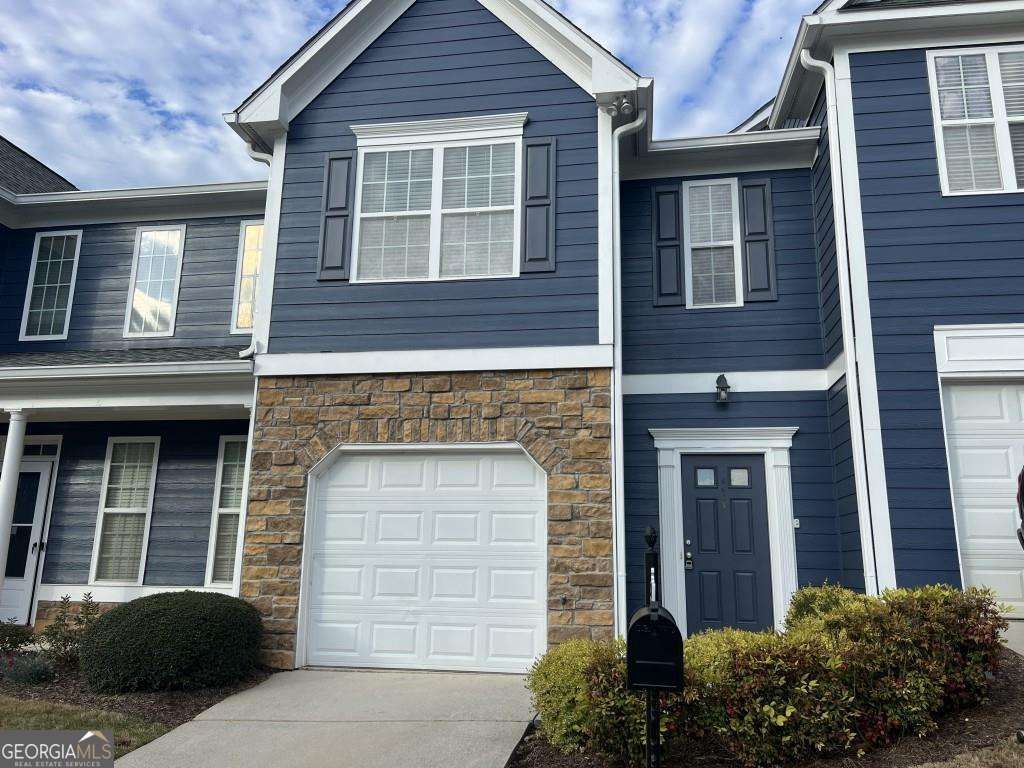 Photo of 6614 Splashwater Drive, Flowery Branch, GA 30542 (MLS # 10660415)