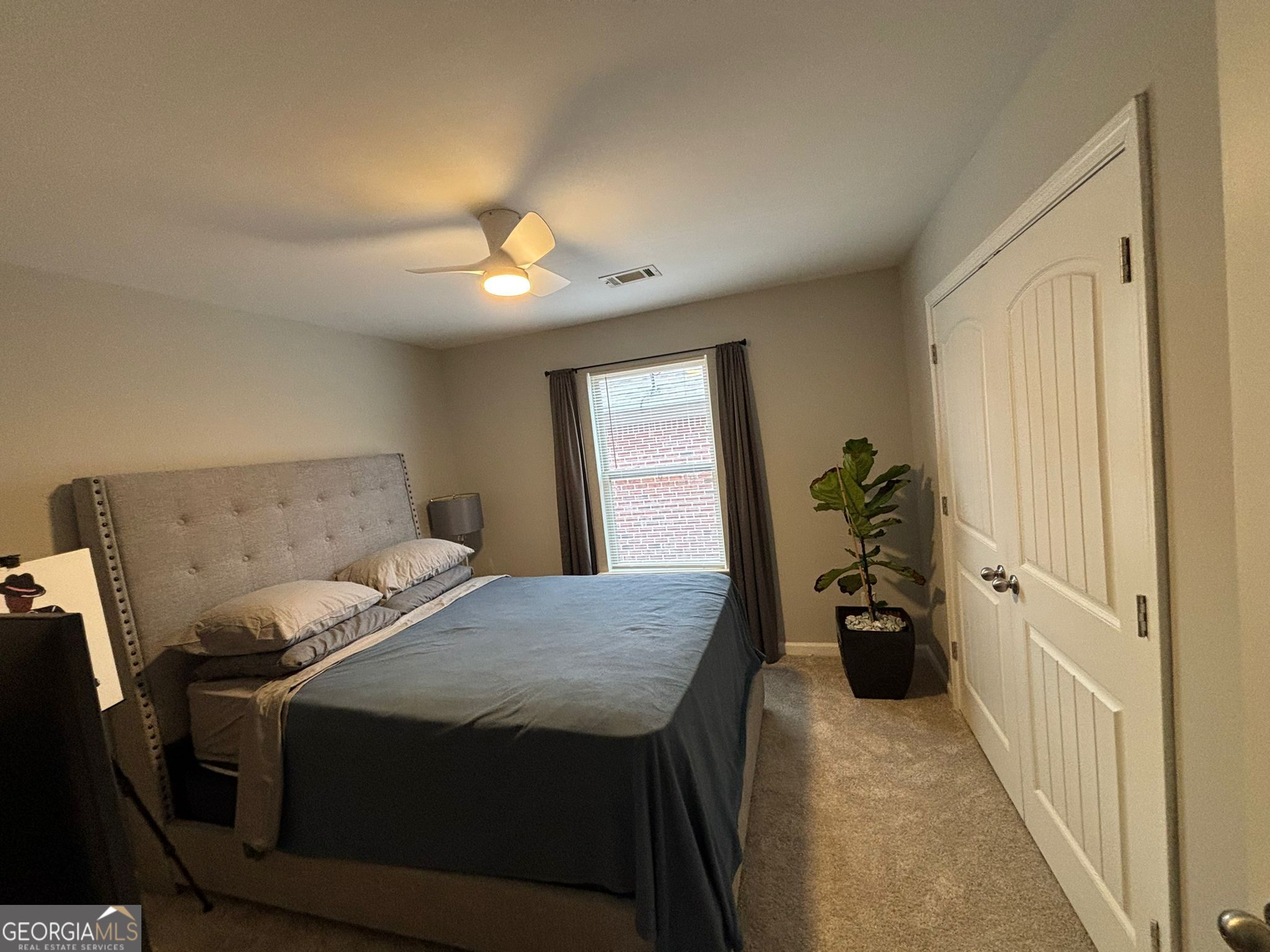 Iris Lake - Residential Lease