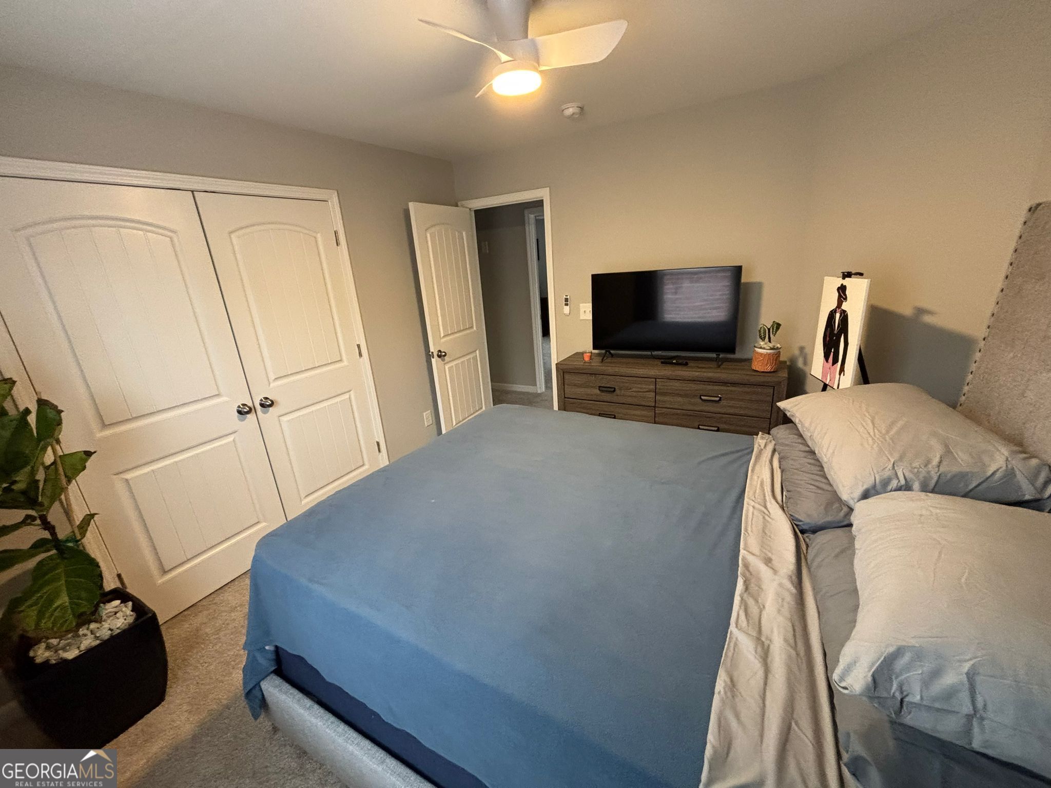 Iris Lake - Residential Lease