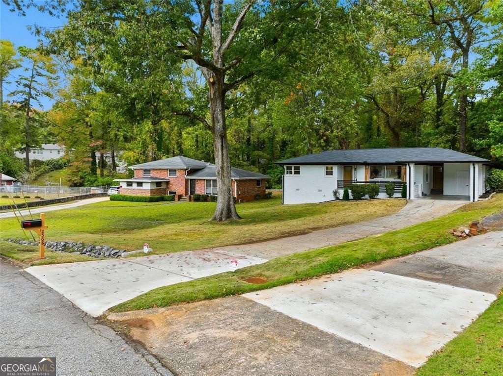 Photo of 2568 Fontaine Circle, Decatur, GA 30032 (MLS # 10757625)