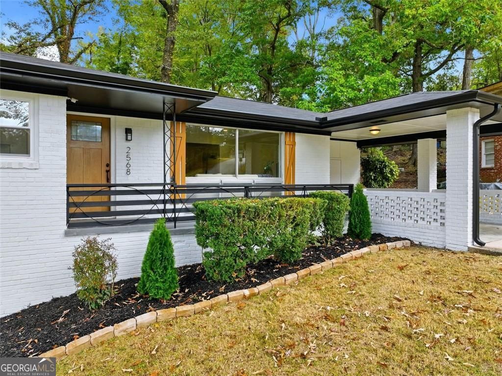 Photo of 2568 Fontaine Circle, Decatur, GA 30032 (MLS # 10757625)
