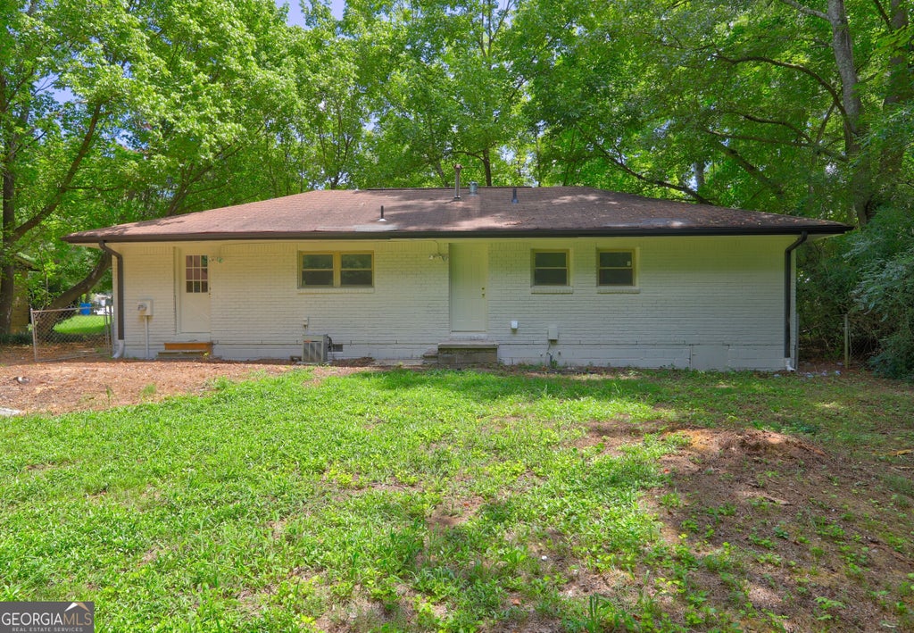 Photo of 1362 Hatchcover Circle, Jonesboro, GA 30238 (MLS # 10875985)