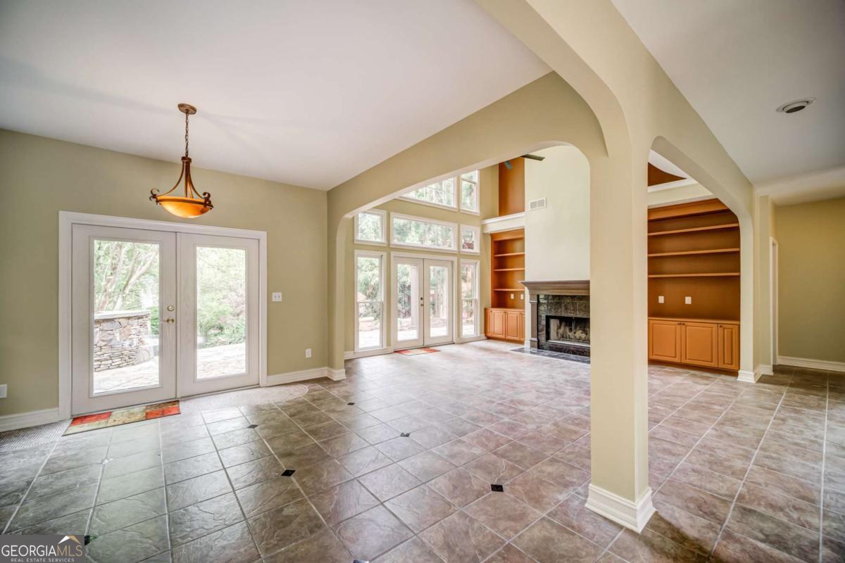Foxhall - Residential
