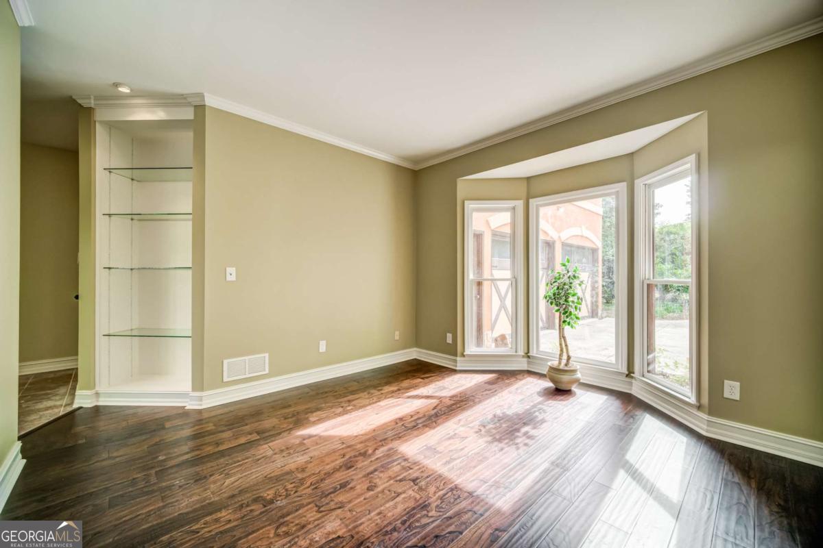 Foxhall - Residential