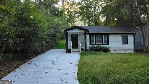 Photo of 2609 Hood Avenue NW, Atlanta, GA 30318 (MLS # 10873065)