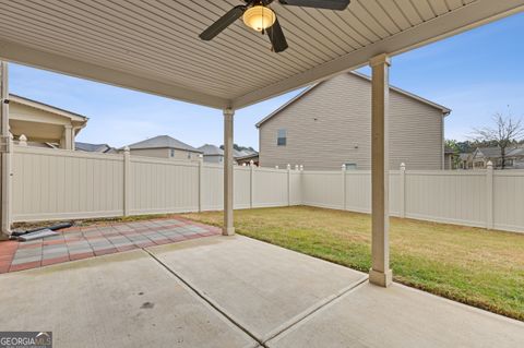 A home in Fairburn