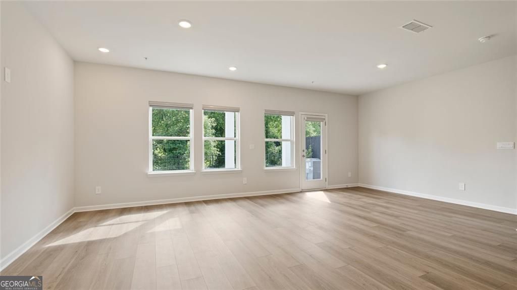 1629 Flint River PL SE