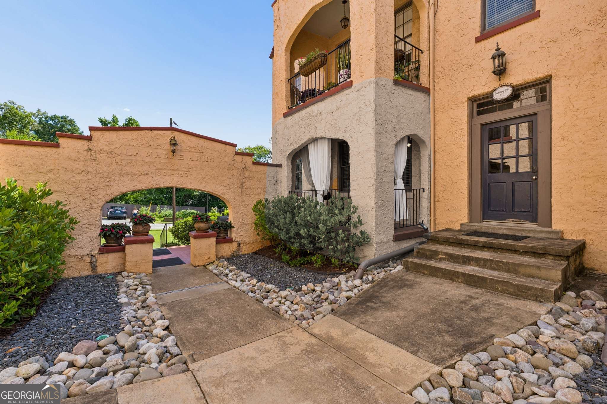 297 Atlanta AVE SE 7