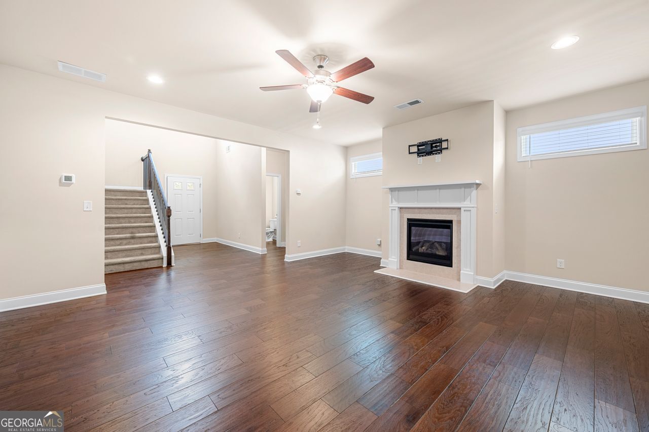 Milford Point - Residential