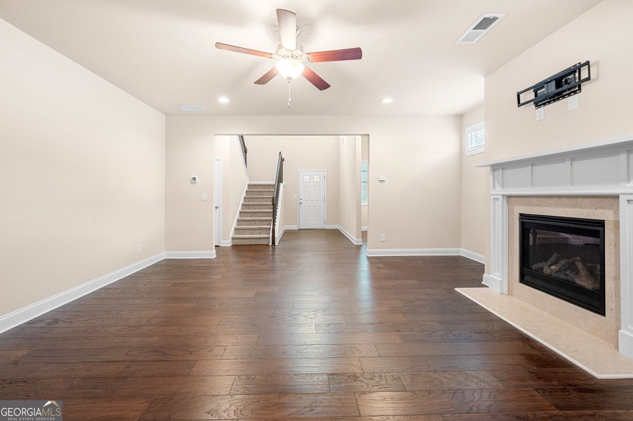 Milford Point - Residential