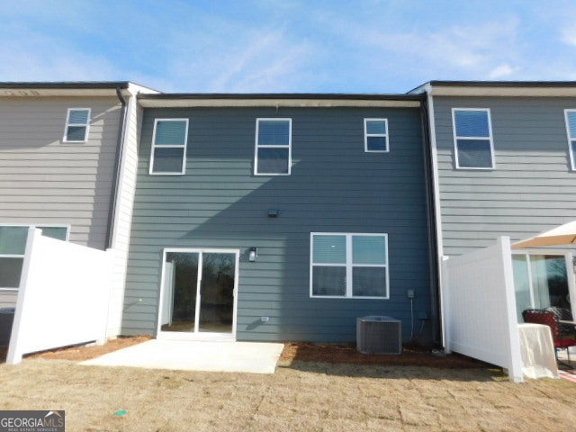 Photo of 5313 Melbourne Lane, Flowery Branch, GA 30542 (MLS # 10780690)