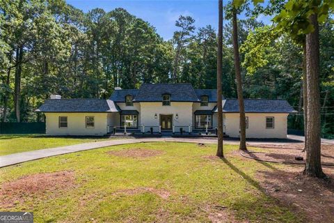 2023 Stoneleigh DR Stone Mountain GA 30087