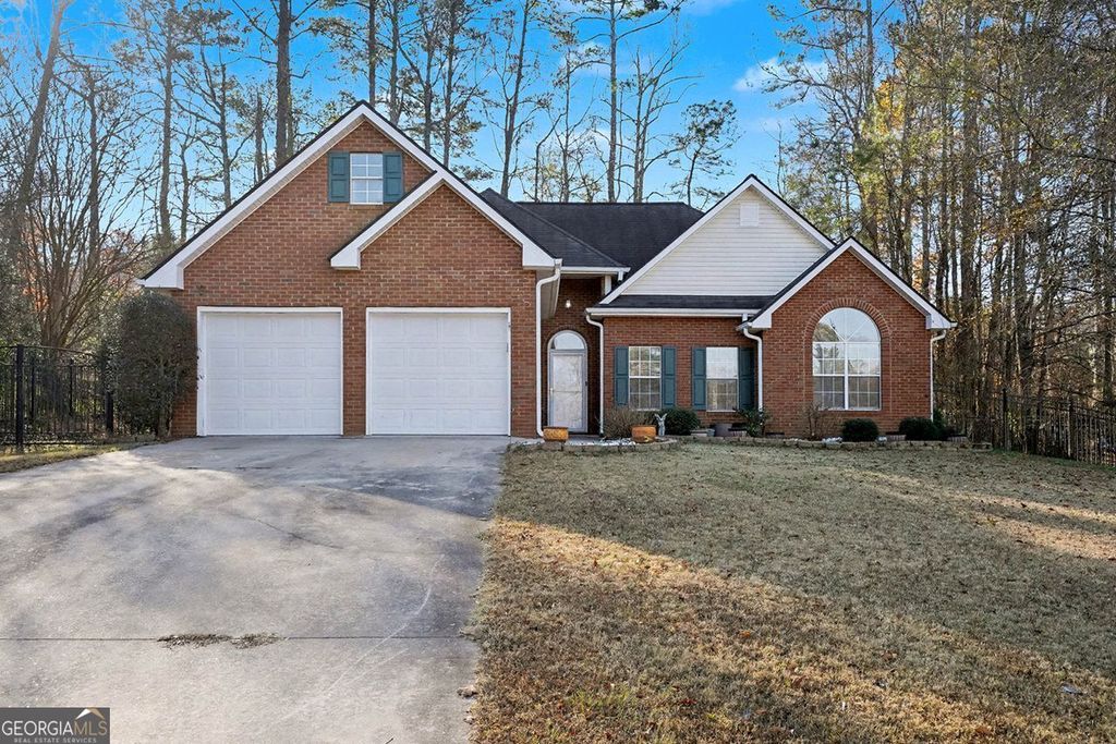 Photo of 65 FAIRWINDS Drive, Covington, GA 30016 (MLS # 10657780)