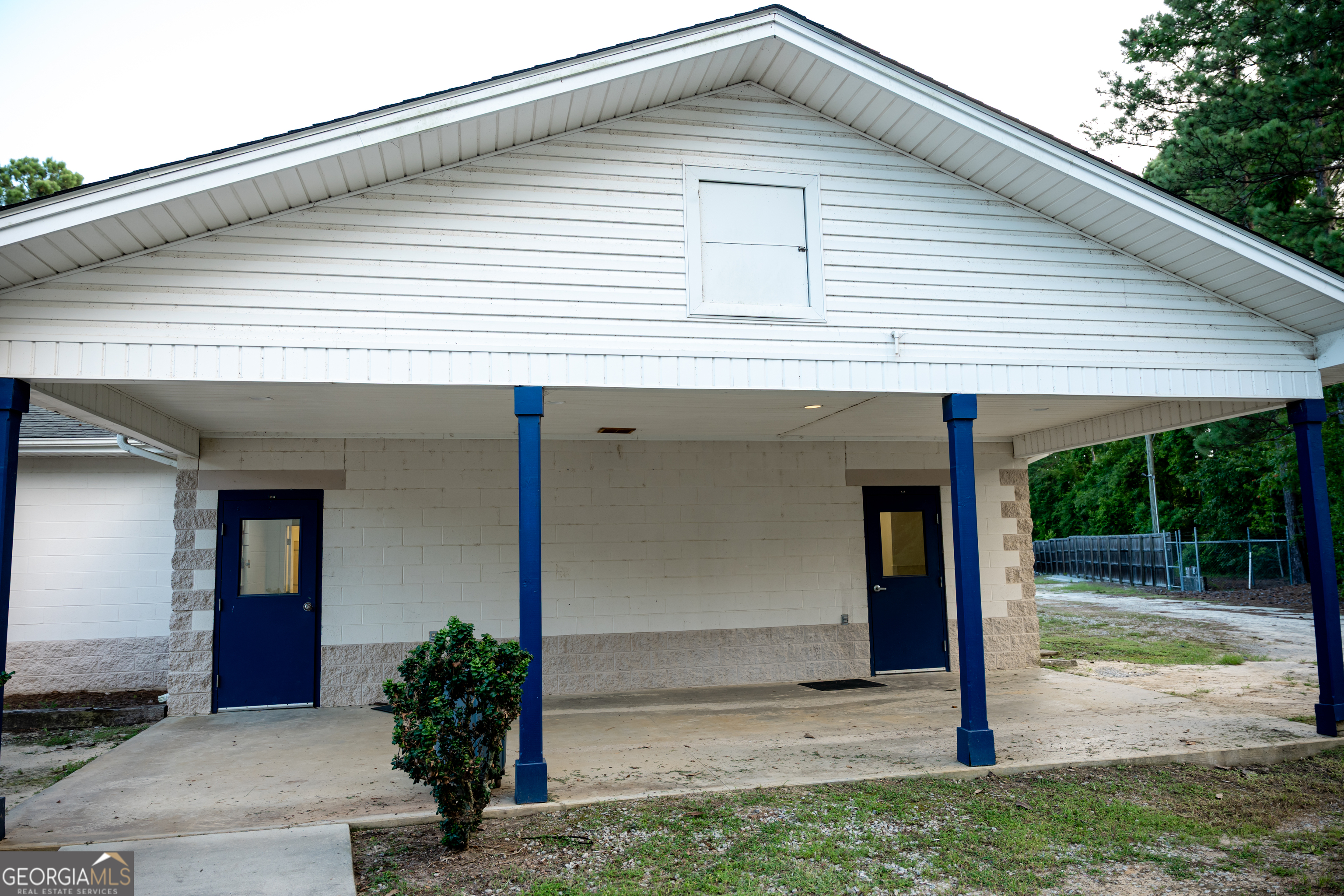 626 Old River RD