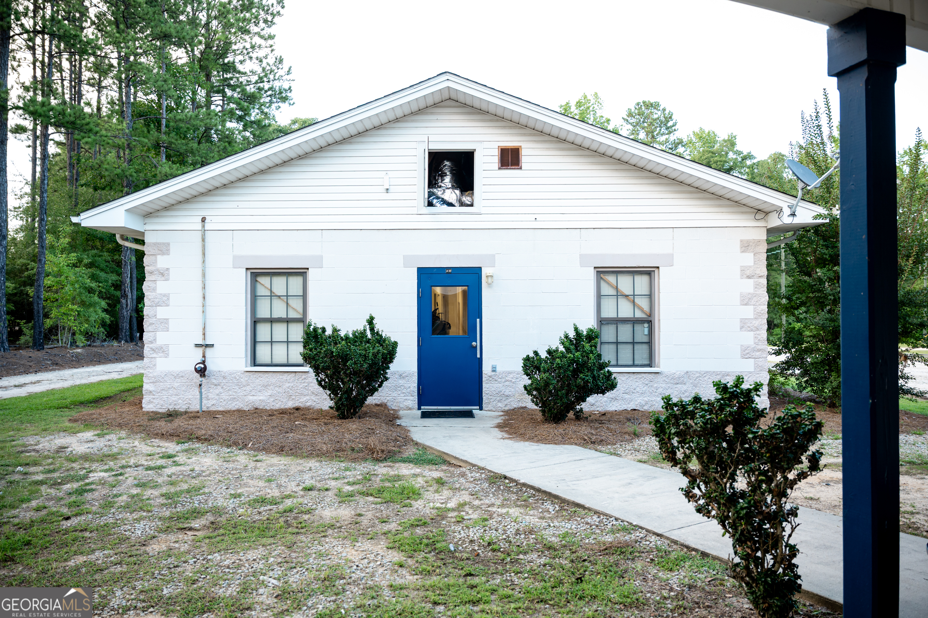 626 Old River RD