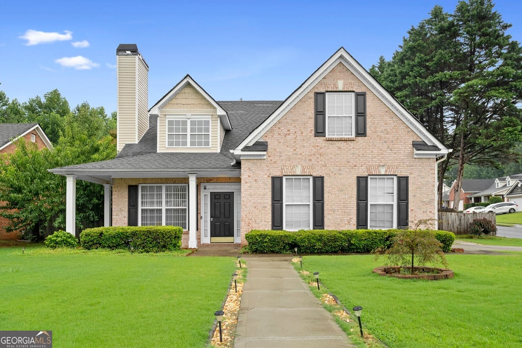 Photo of 2050 Wildcat Cliffs Way, Lawrenceville, GA 30043 (MLS # 10806830)