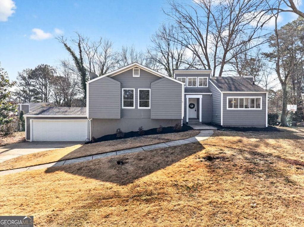 Photo of 4933 Dana Drive NE, Kennesaw, GA 30144 (MLS # 10690805)