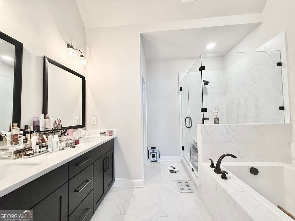 324 Marlowe ALY 119