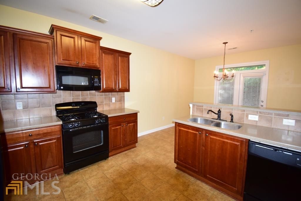 Photo of 59 Tahoe Drive, Newnan, GA 30263 (MLS # 10650926)