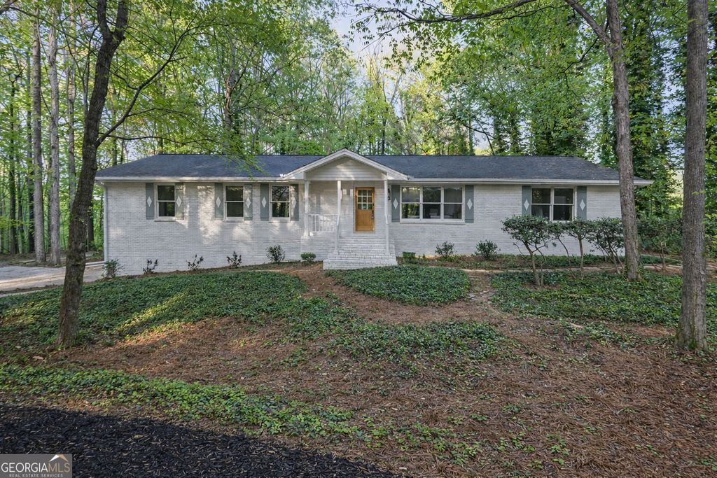 Photo of 730 Ponderosa Court, Fayetteville, GA 30214 (MLS # 10731472)