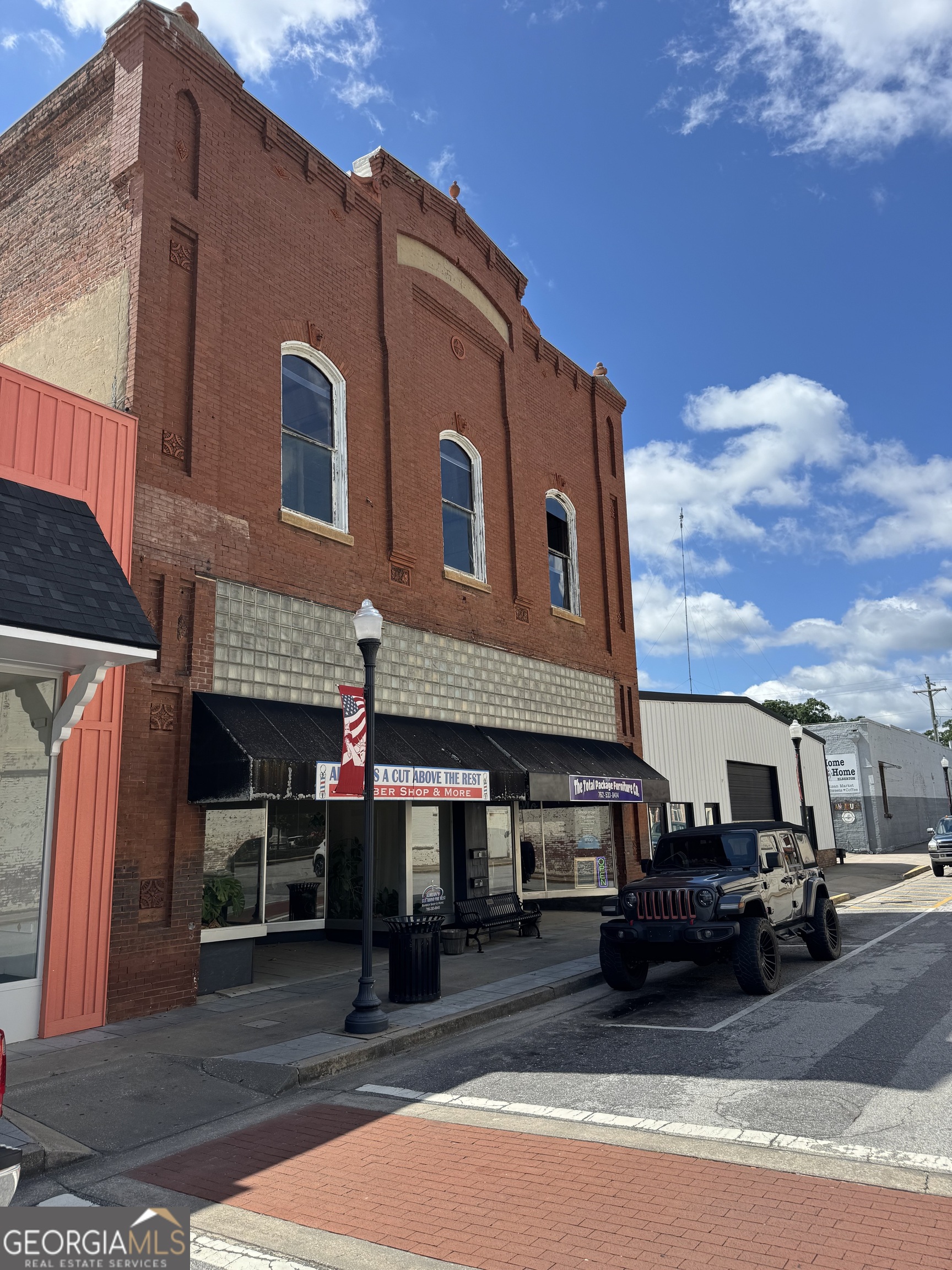 Photo 1 of 22 — 13 S McIntosh ST, Elberton, GA 30635