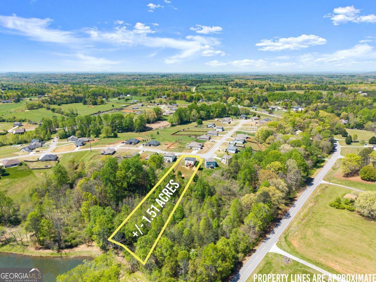 6064 Creekside View LN