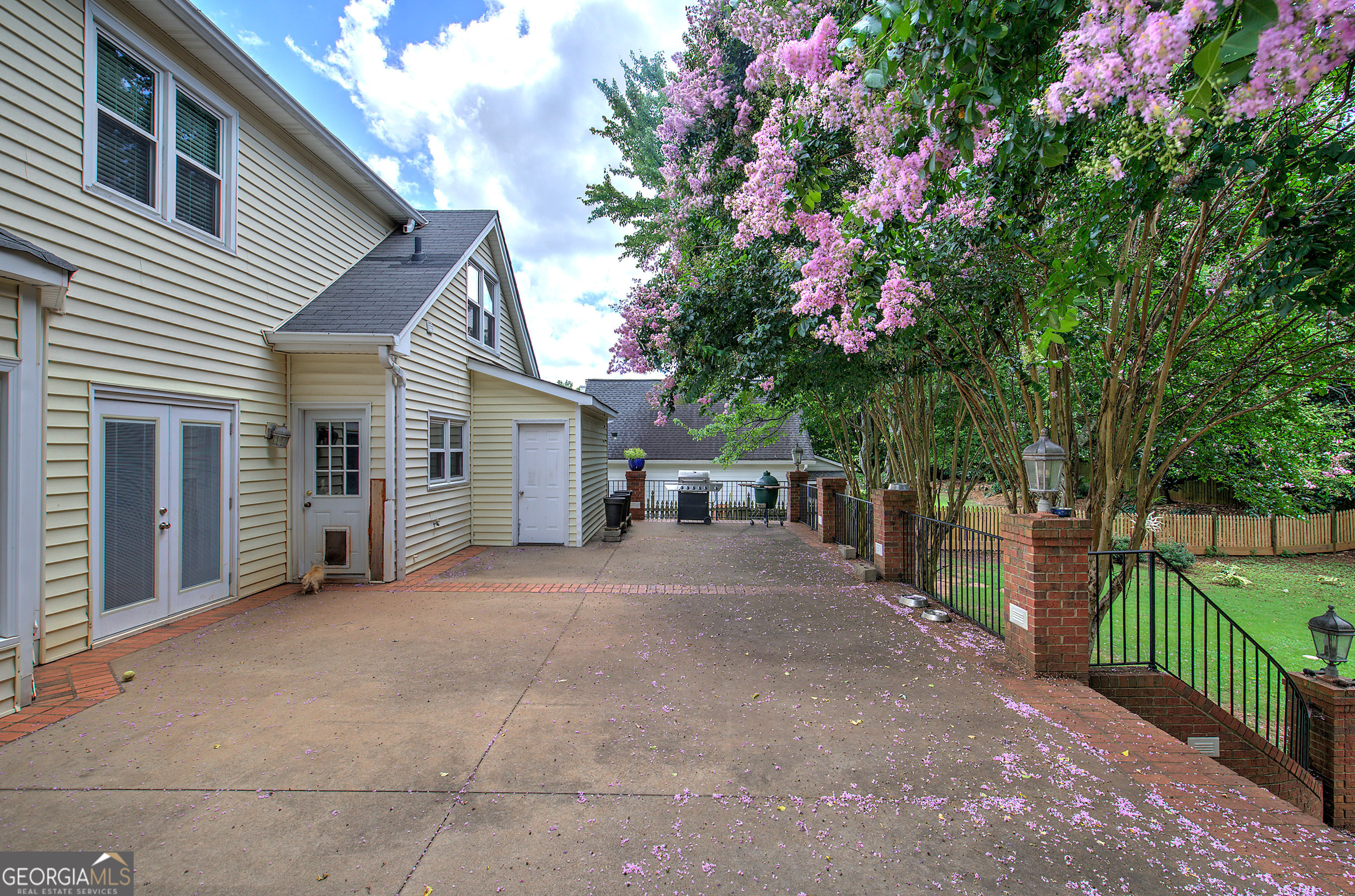 Park Manor - Residential